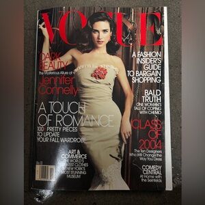 Vogue November 2004 Magazine – Jennifer Connelly – Vintage 2000s